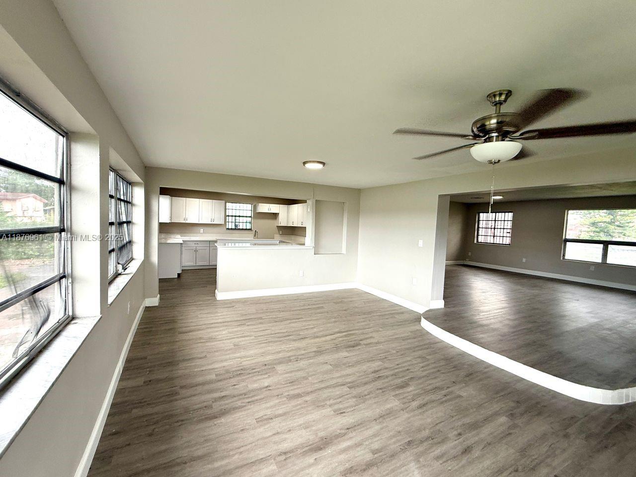 MYRTLE GROVE - Residential