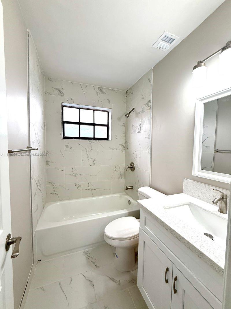 MYRTLE GROVE - Residential