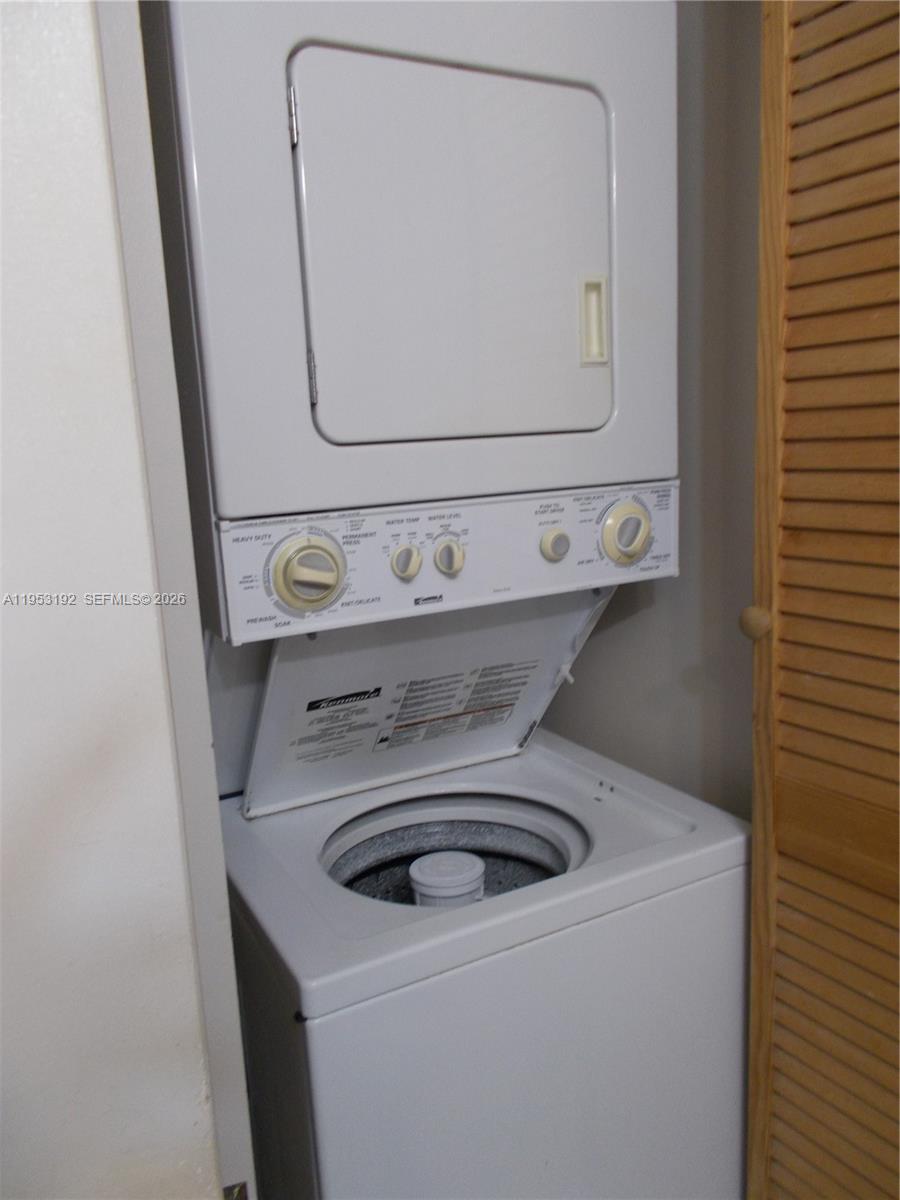 CAMBRIDGE AT CENTURY VILL - Residential