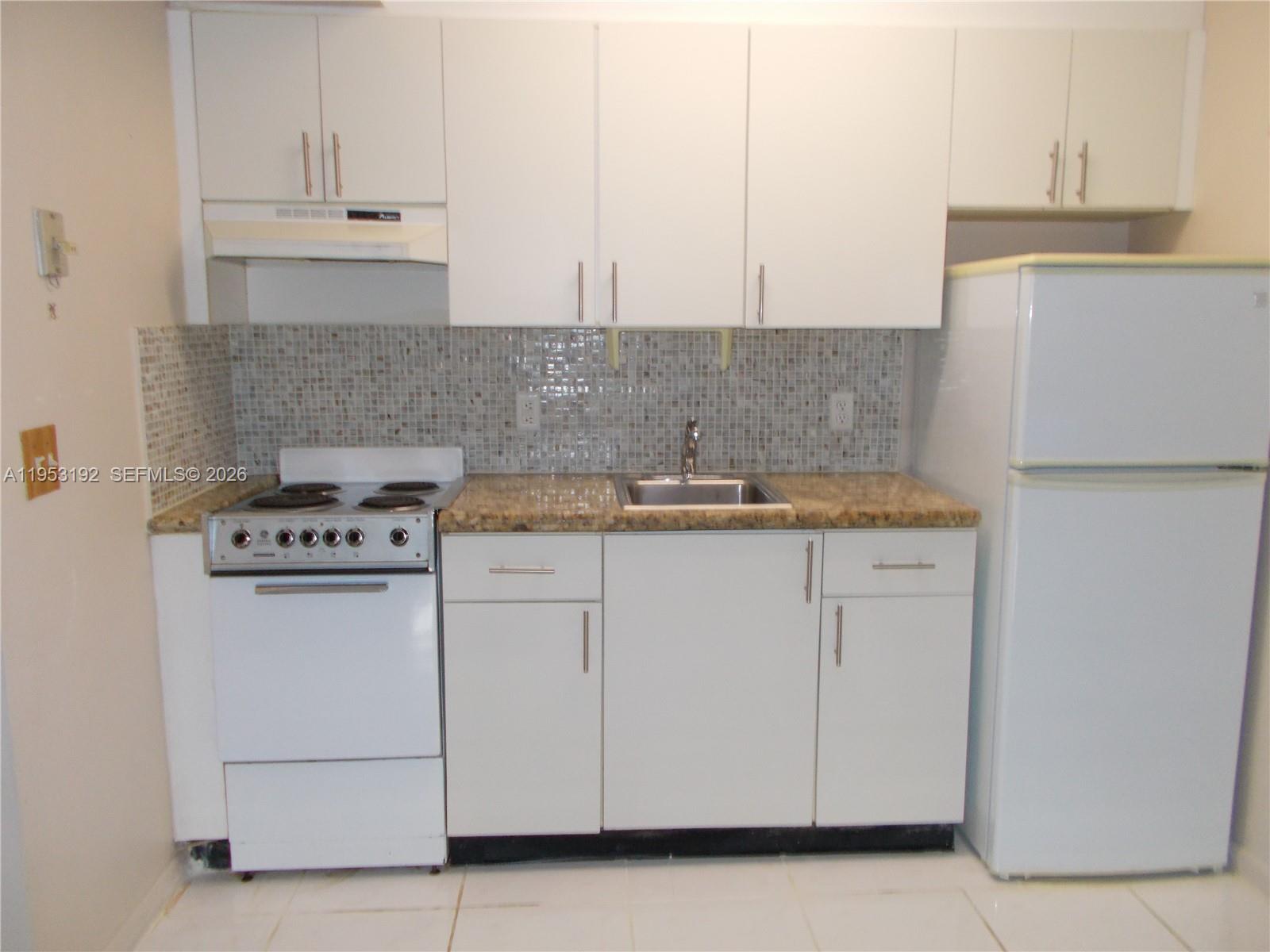 CAMBRIDGE AT CENTURY VILL - Residential