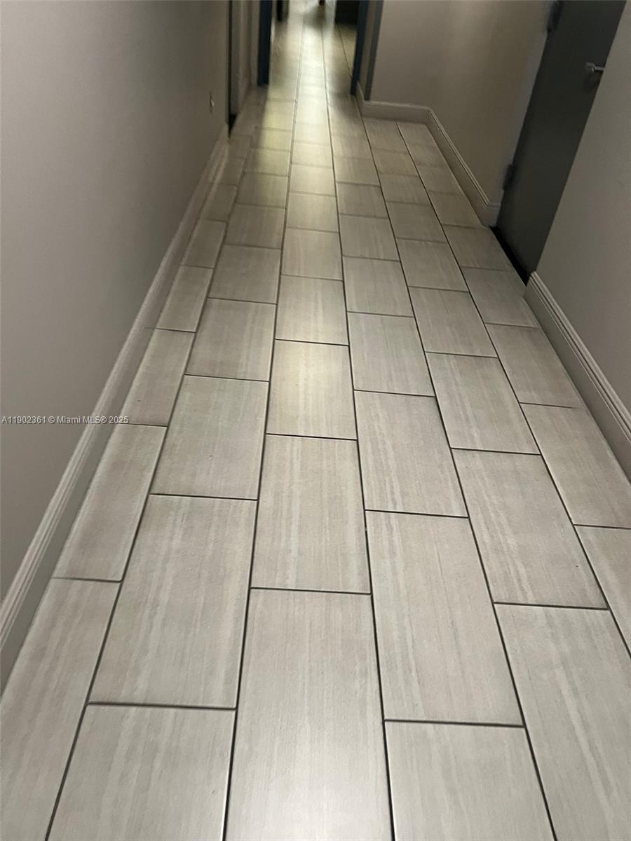 1800 BISCAYNE PLAZA CONDO - Residential