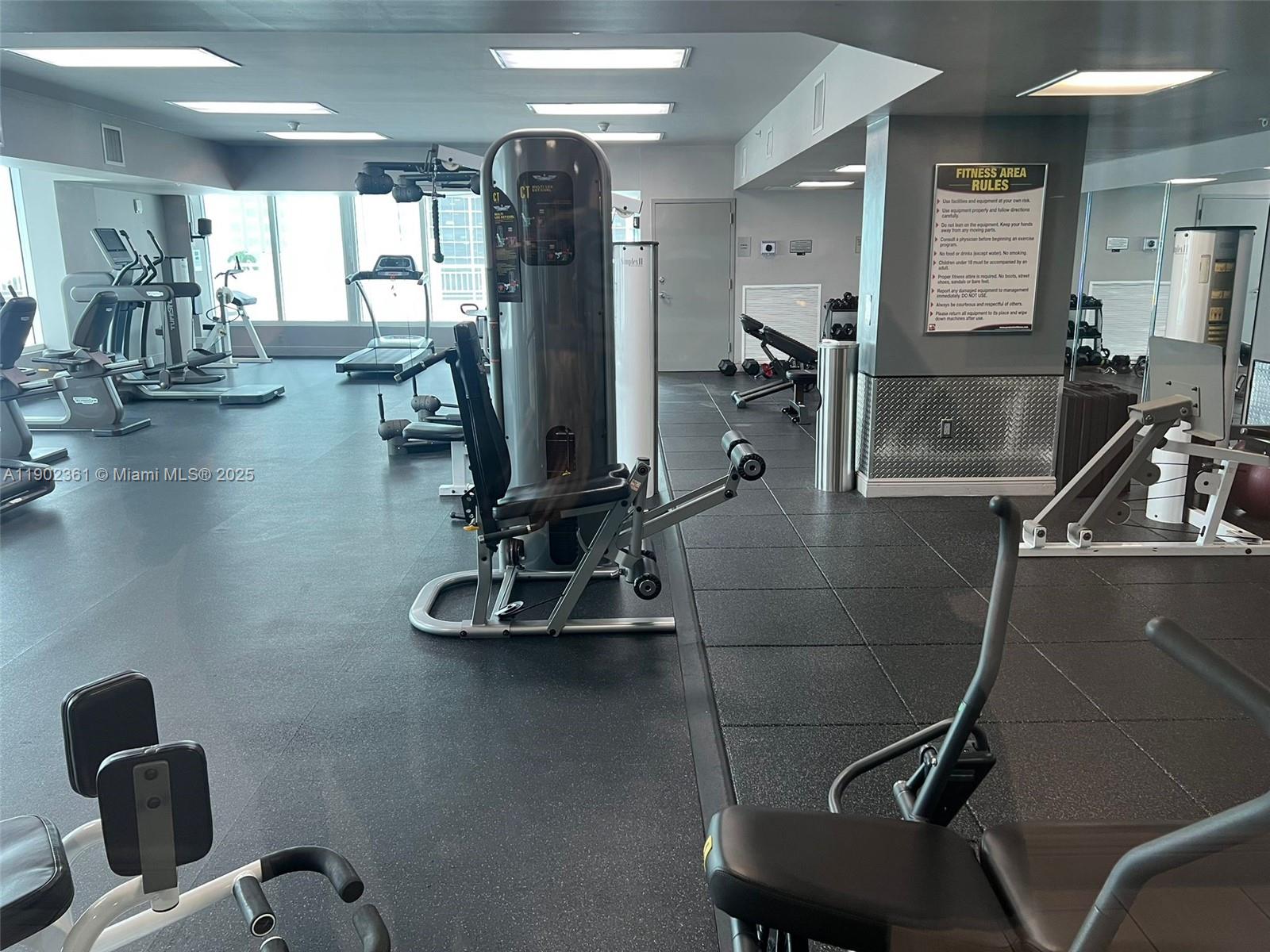 1800 BISCAYNE PLAZA CONDO - Residential