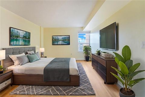 4801 NW 7th St 803-16 Miami FL 33126