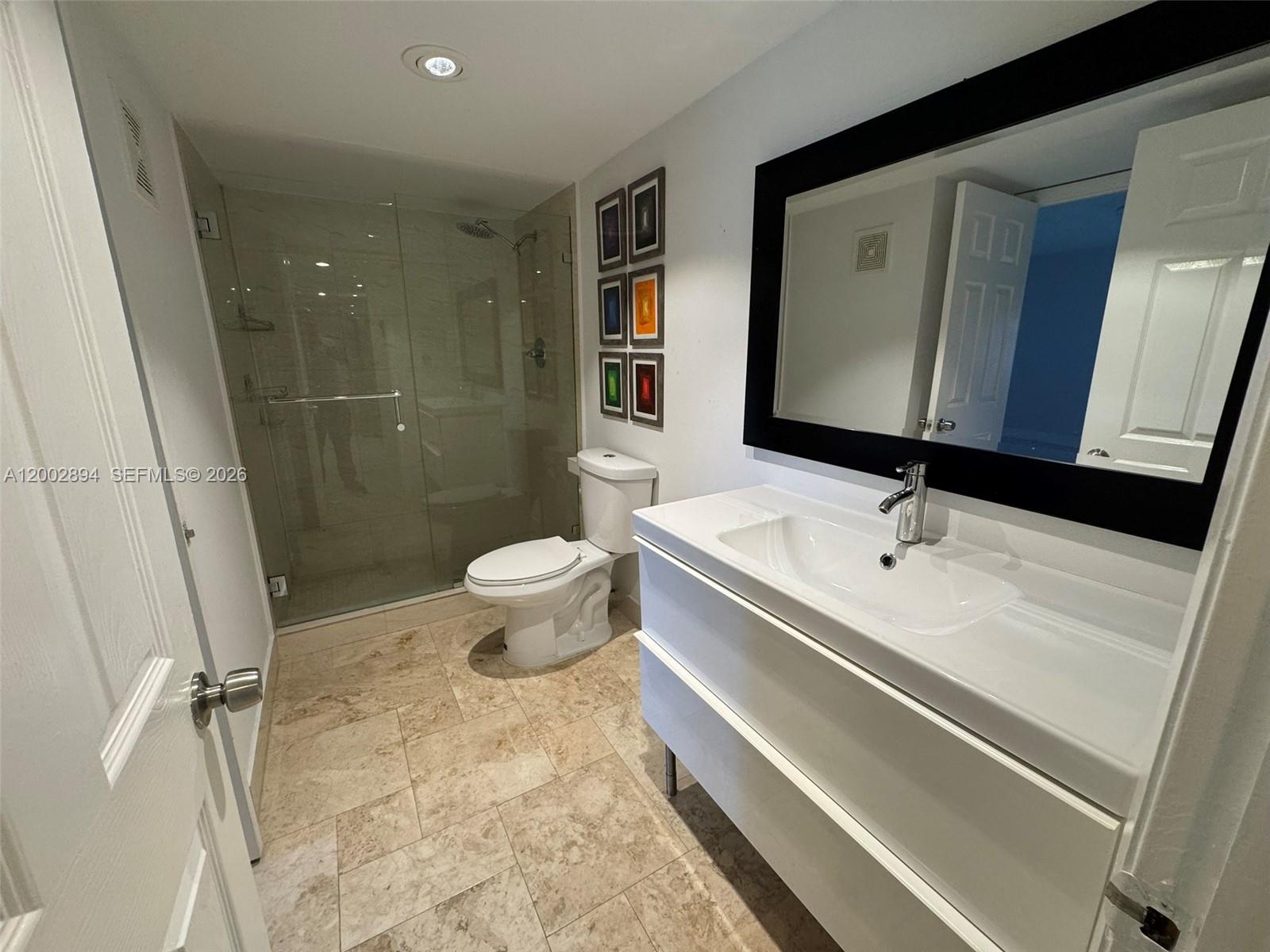 BUILDING TEN OF RACQUET C - Residential