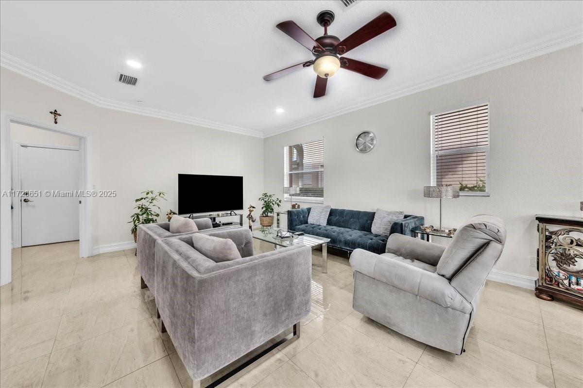 COLONY COURT - Residential
