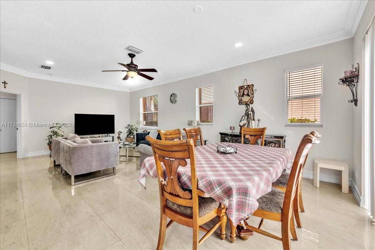 COLONY COURT - Residential