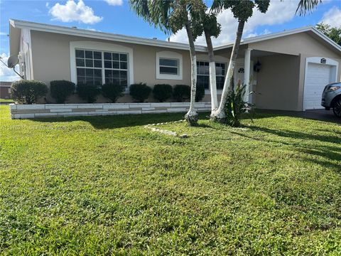 5909 NW 67th Ave Tamarac FL 33321