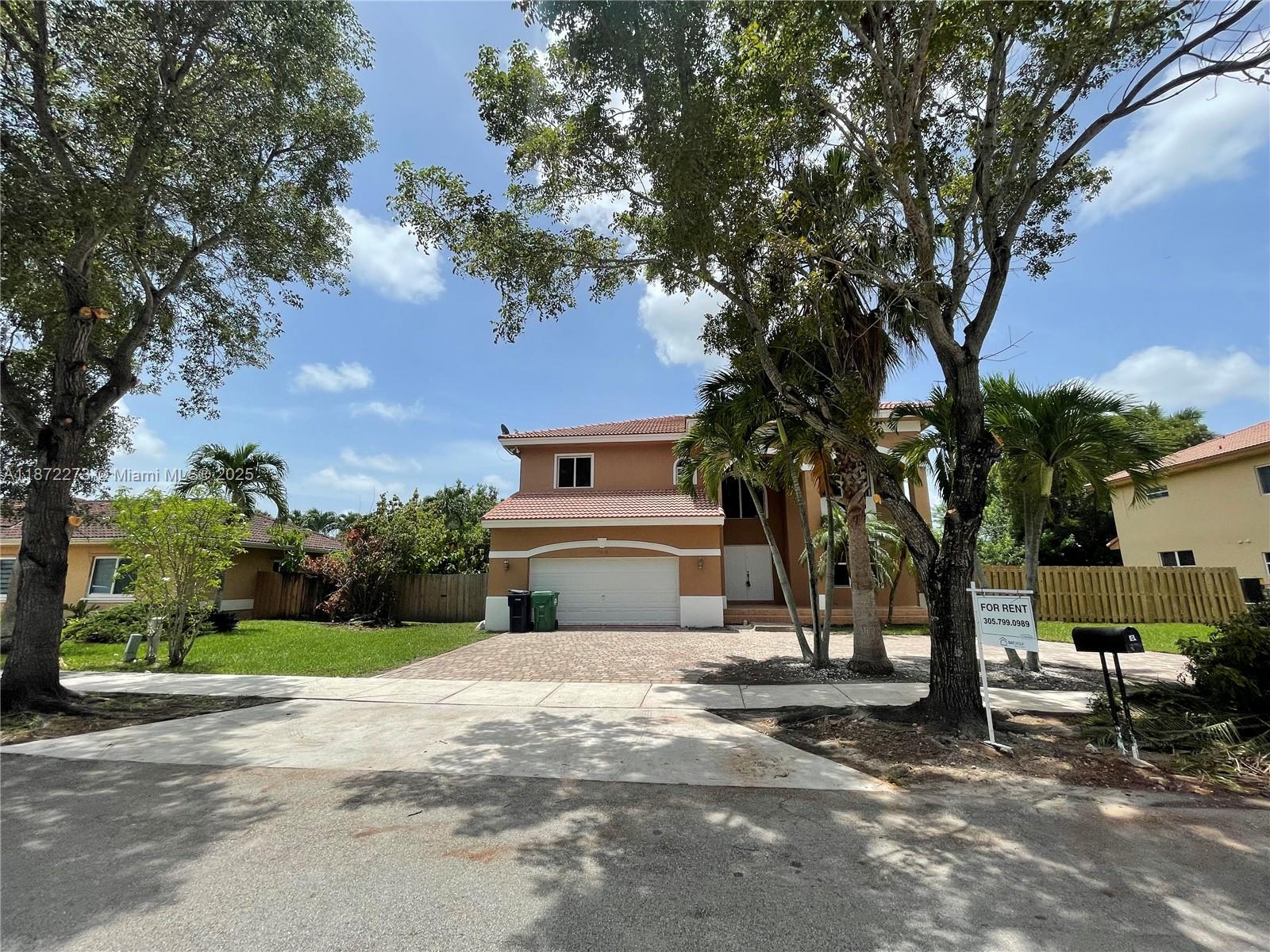 Beautiful constructed elegant and contemporary 4 bedroom /3 bathroom home. Grand 14ft ceiling. Porcelain floors,
featuring modern touches, top of the line appliances, walk-in closets, no details were spared. This a family-friendly
enclave in an ideal location near the FL Turnpike, restaurants, shopping outlets and A+ school. AVAILABLE OCTOBER 1ST 2025 **TENANT OCCUPIED**