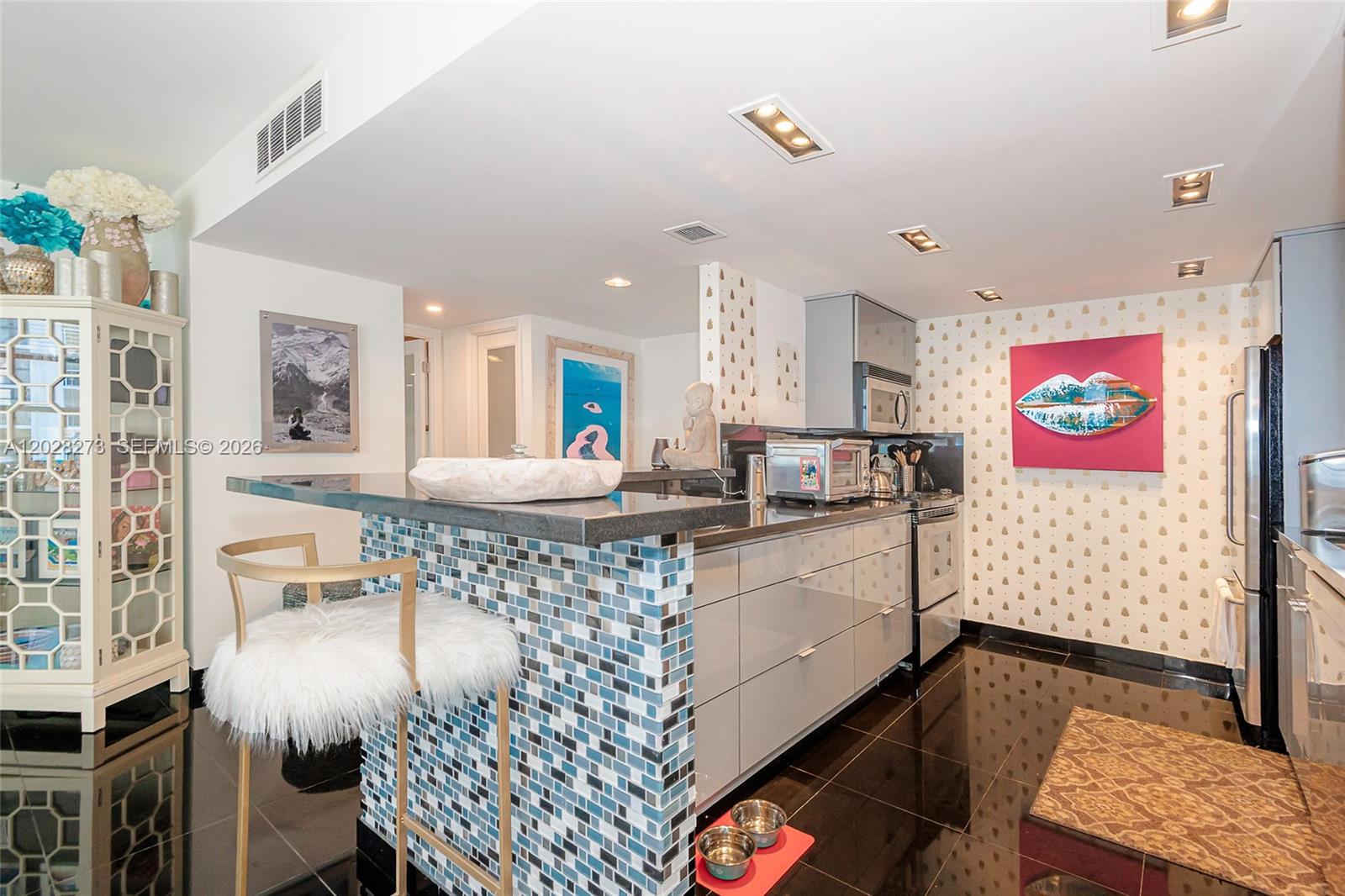 11 Island Ave 409