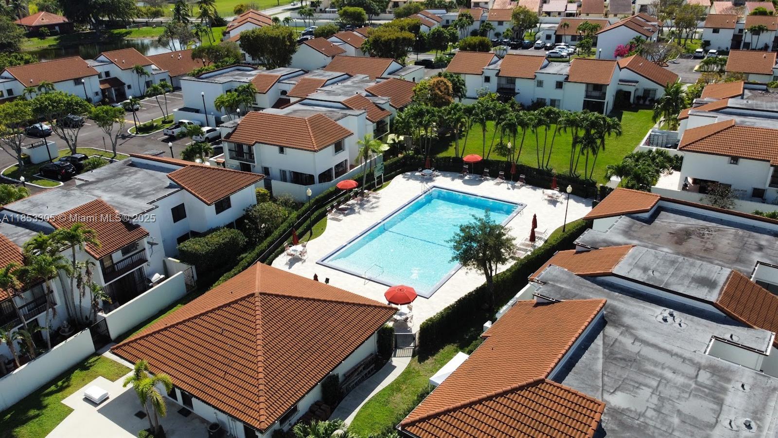 VILLA VENEZIA CONDO PH VI - Residential