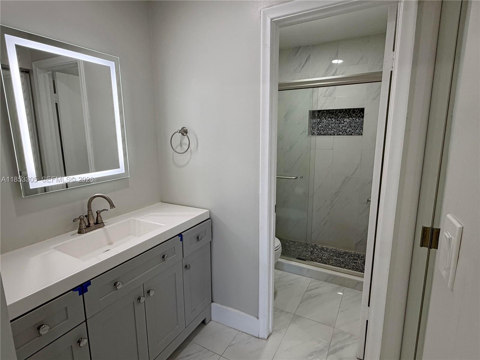 VILLA VENEZIA CONDO PH VI - Residential