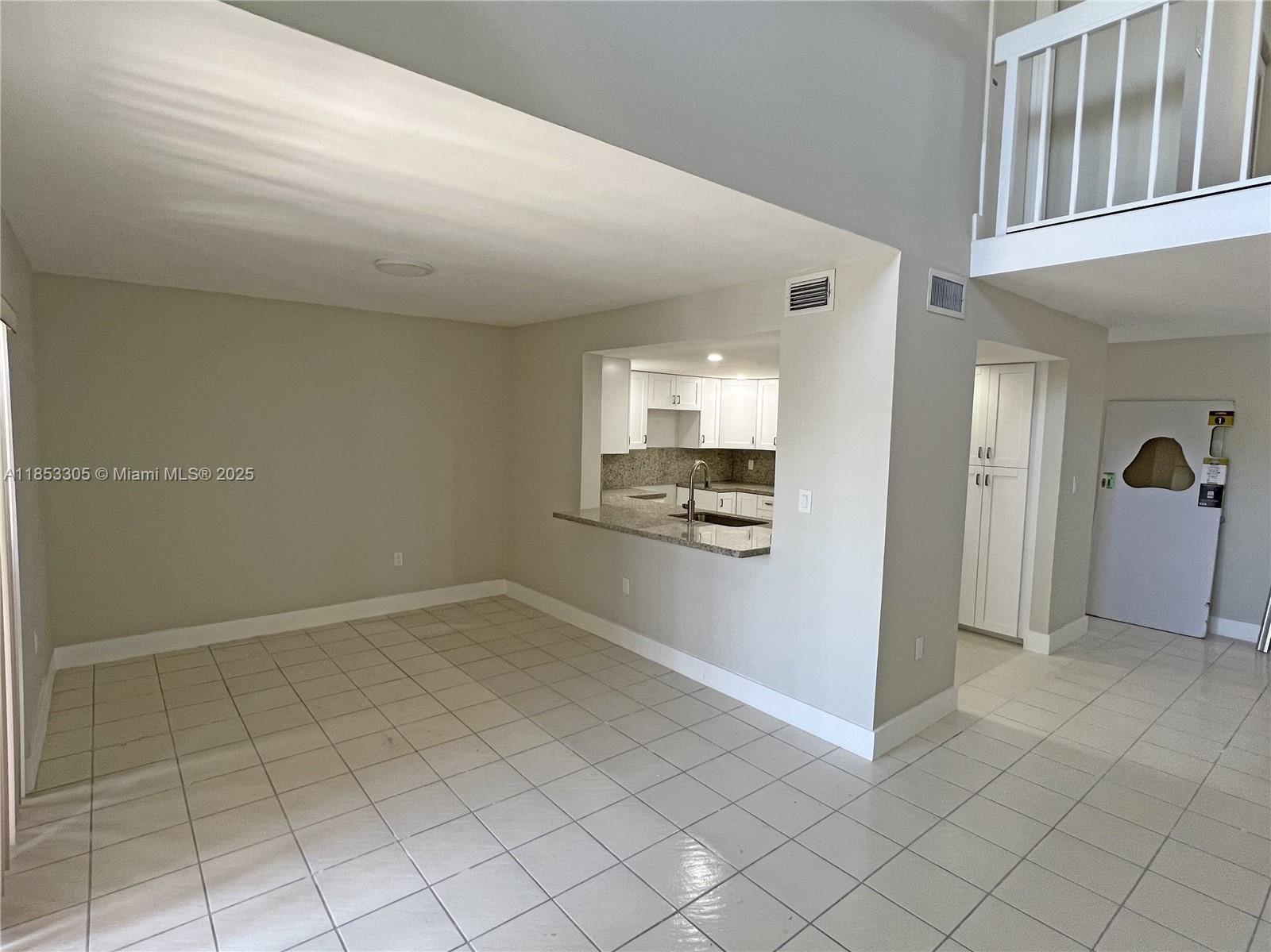 VILLA VENEZIA CONDO PH VI - Residential