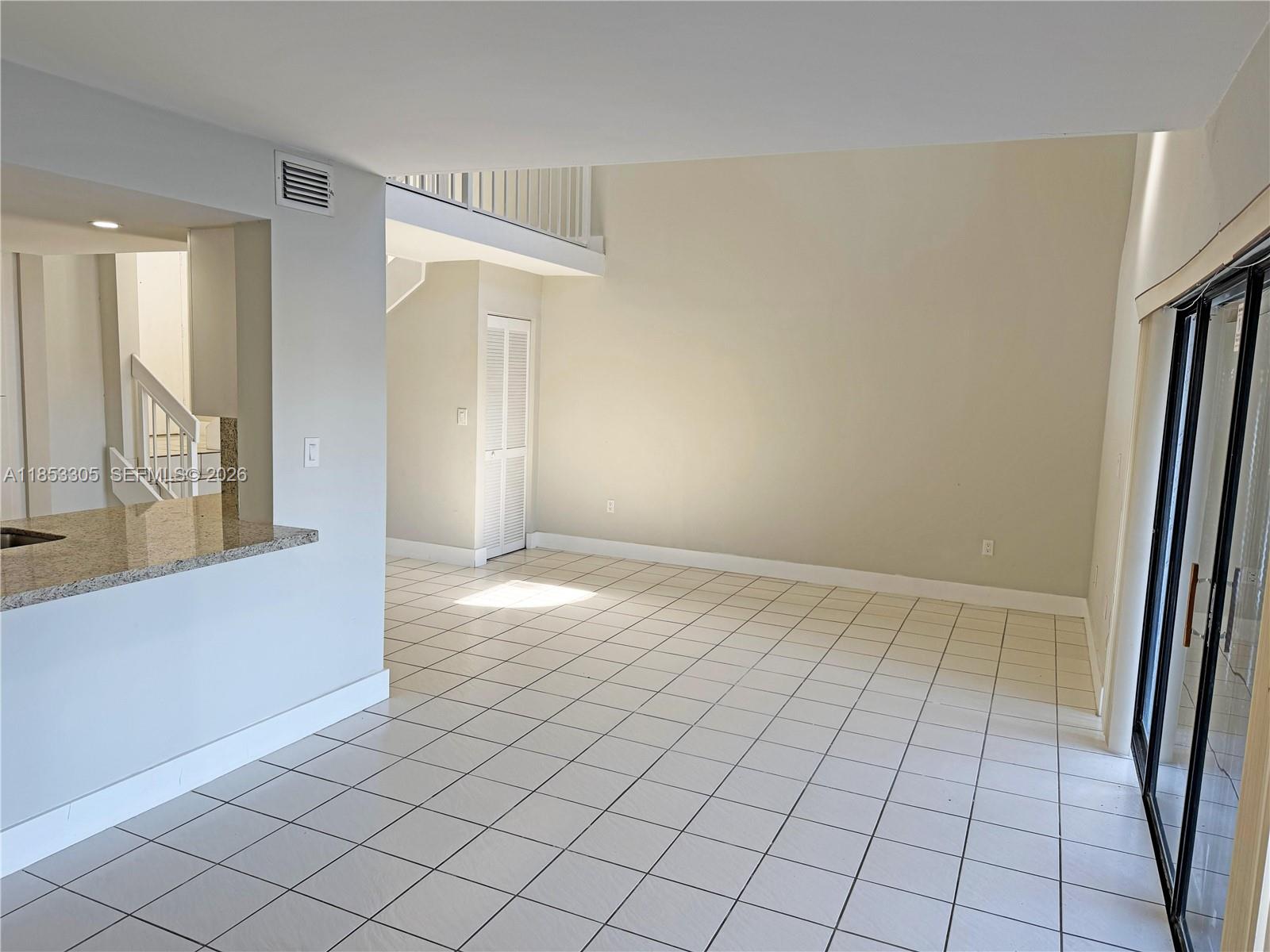 VILLA VENEZIA CONDO PH VI - Residential