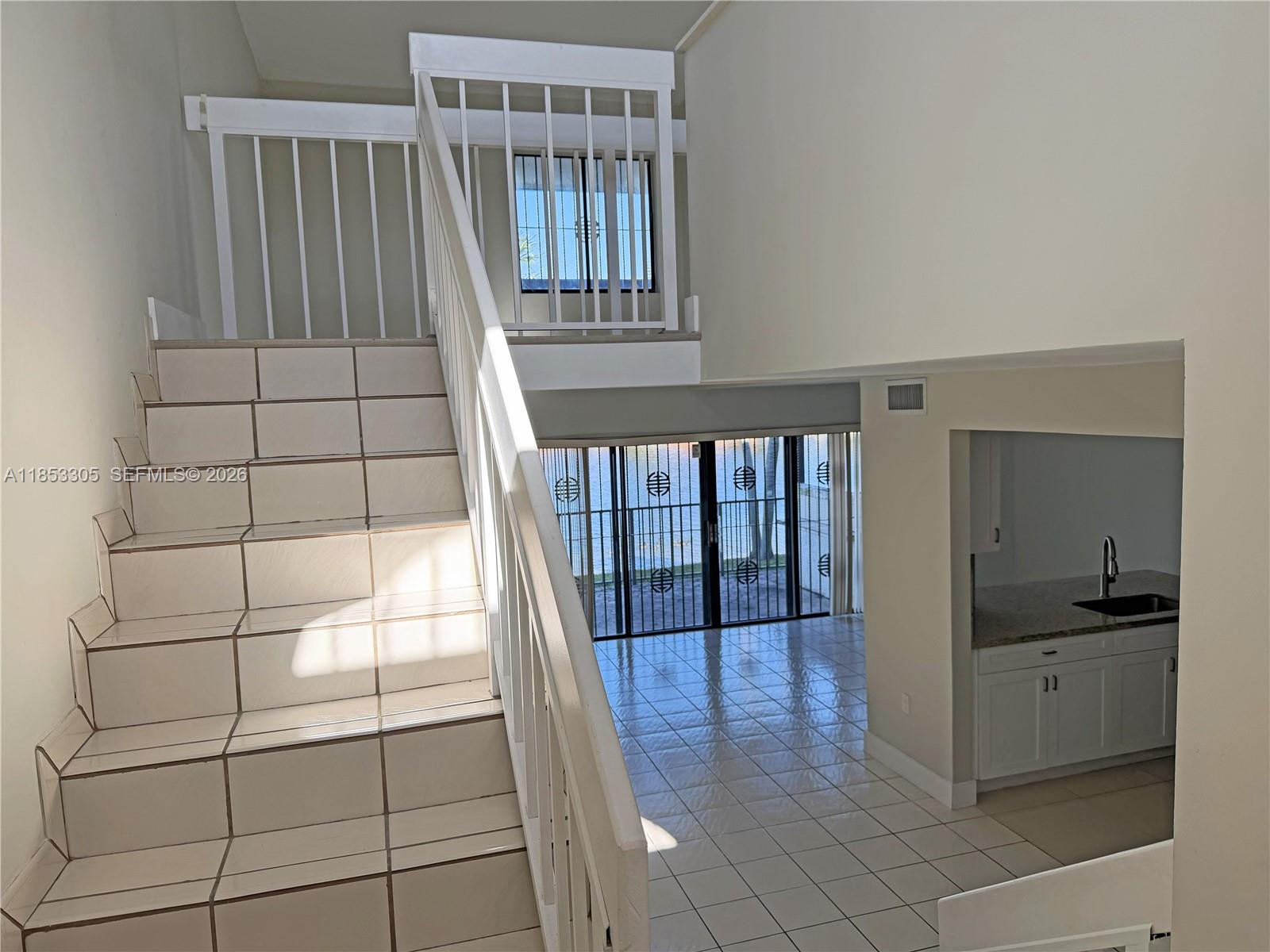 VILLA VENEZIA CONDO PH VI - Residential