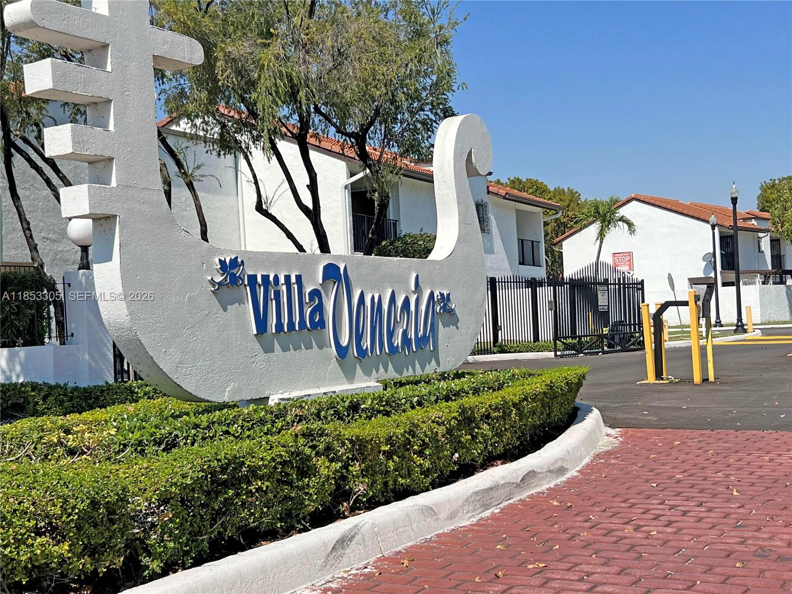 VILLA VENEZIA CONDO PH VI - Residential