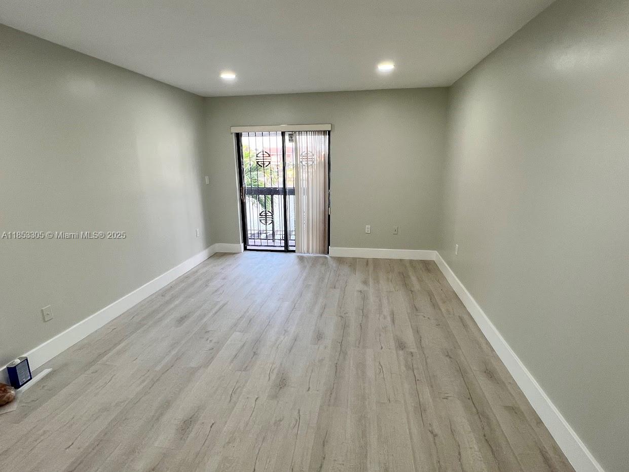 VILLA VENEZIA CONDO PH VI - Residential