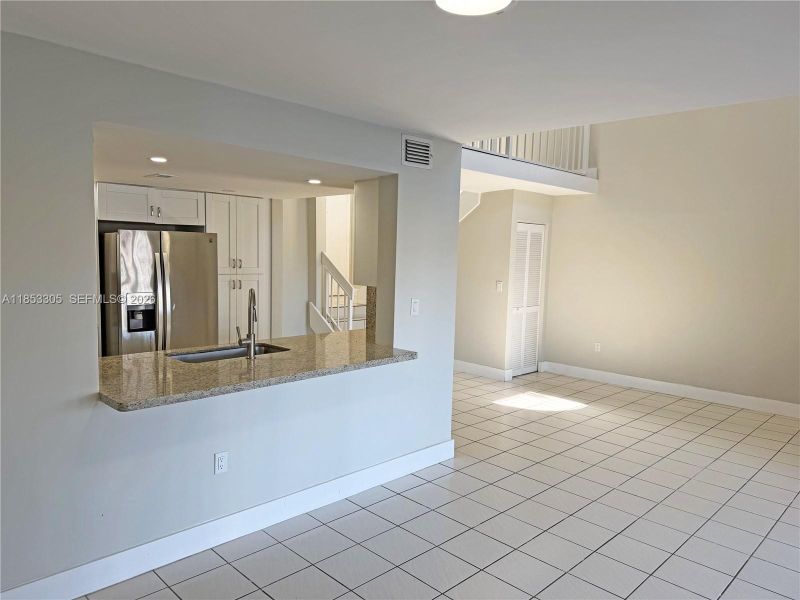 VILLA VENEZIA CONDO PH VI - Residential