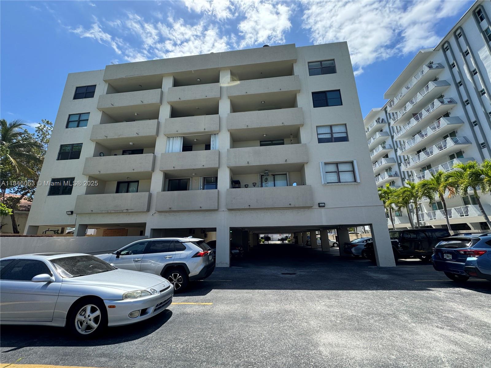 Bright and spacious apartment for rent. 1 bedroom 1.5 bathroom, assigned parking in the gated garage. Very well serviced area in North Miami Beach, close to Normandy Shores Golf Course. Beach, shopping and restaurants within walking distance. Maximum two people occupancy. No pets of any kind allowed. Apartment is vacant, easy to show, on Supra. Showings must be scheduled via Showingtime and accompanied by licensed realtor. For any questions please call listing agent.