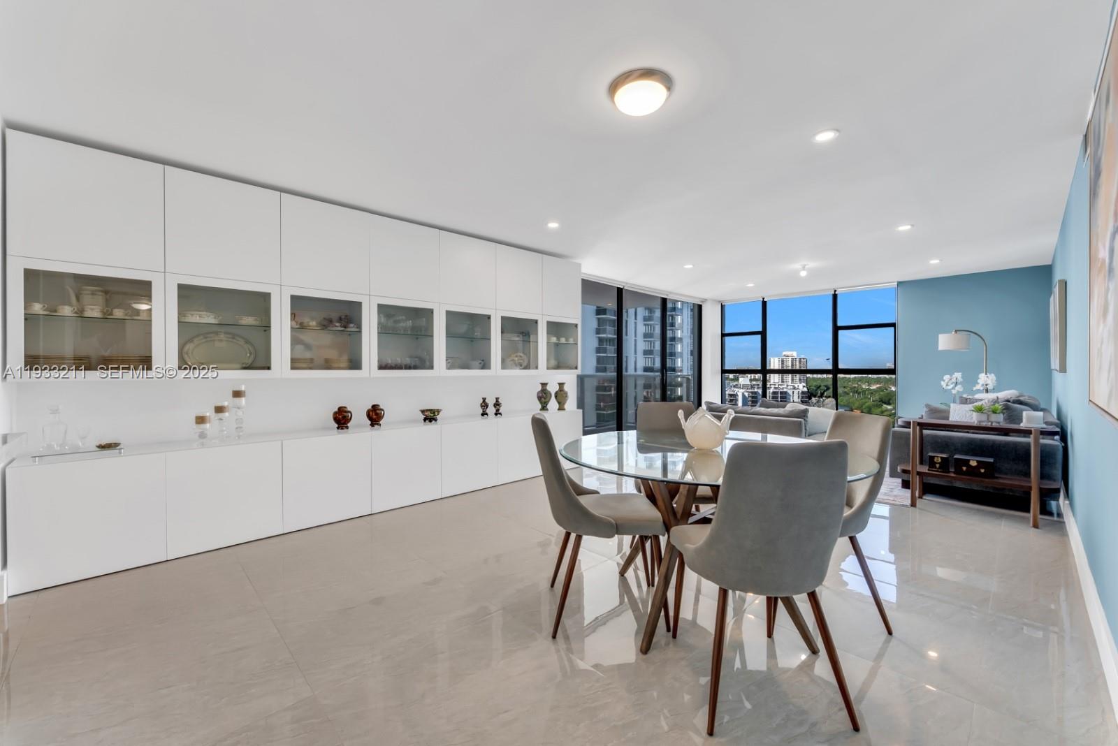 FLAMENCO CONDO TOWER I - Residential