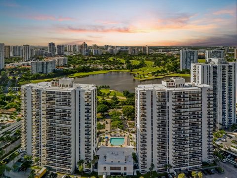 Photo of 3701 N Country Club Dr #1408, Aventura, FL 33180 (MLS # A11933211)