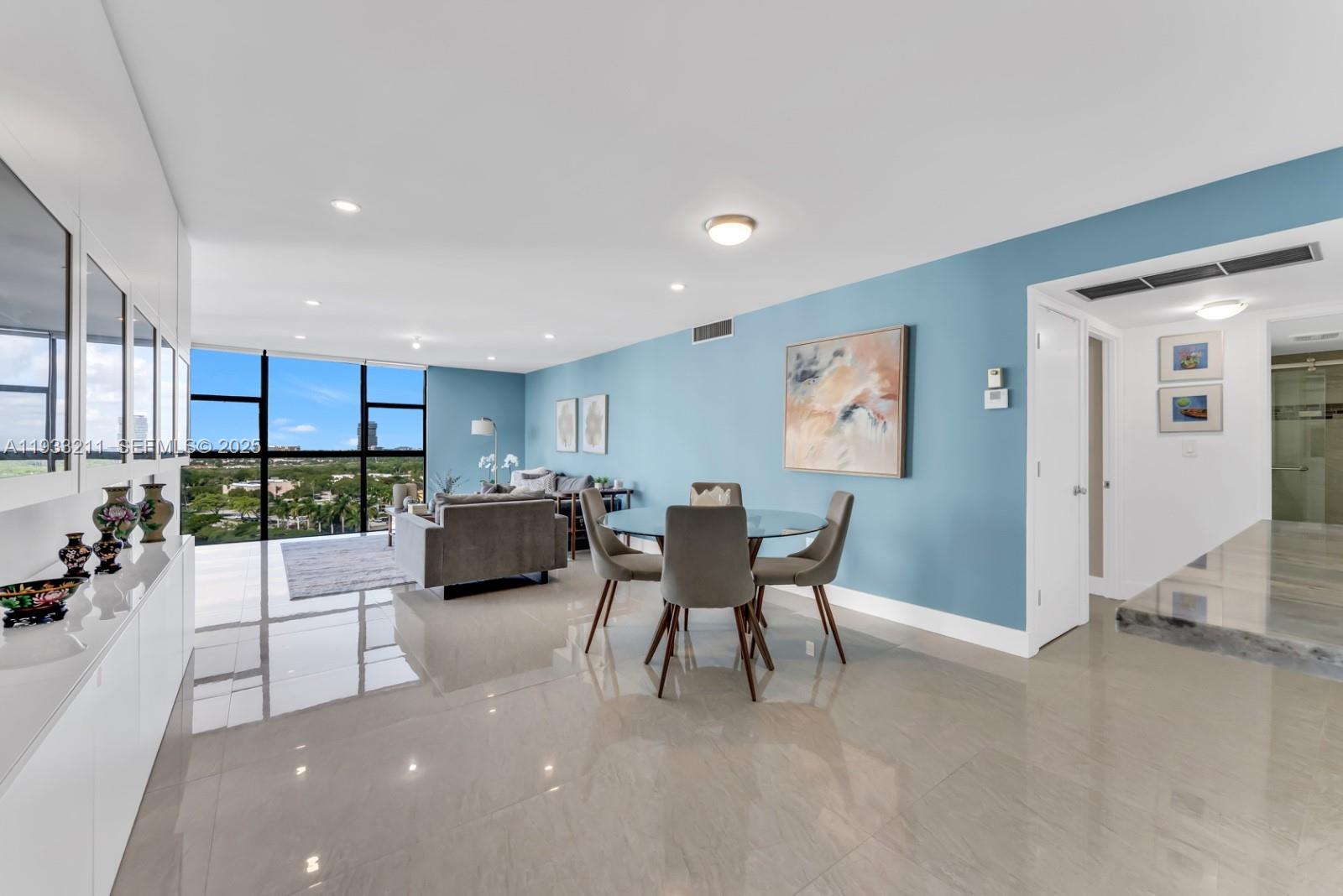 FLAMENCO CONDO TOWER I - Residential