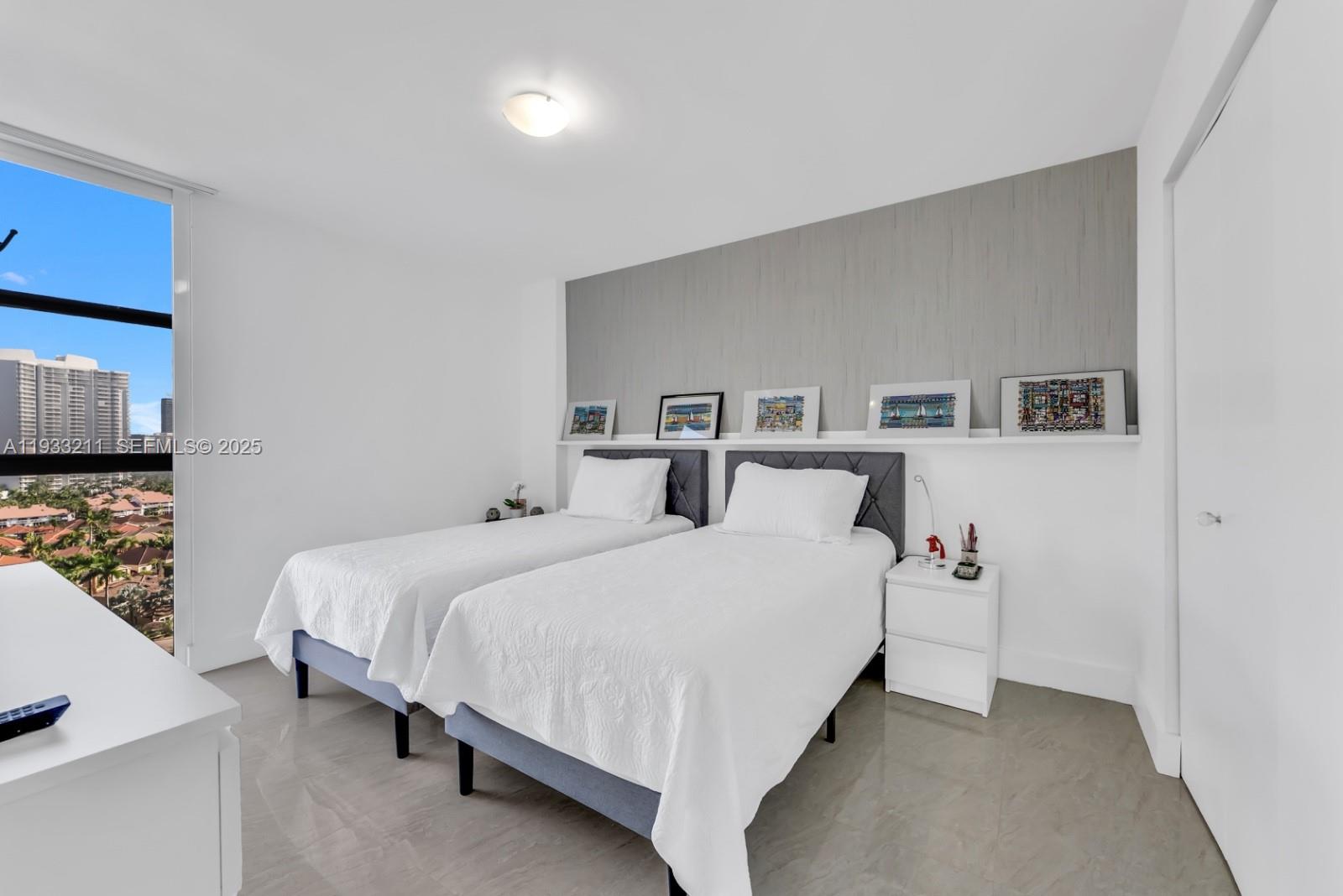 FLAMENCO CONDO TOWER I - Residential