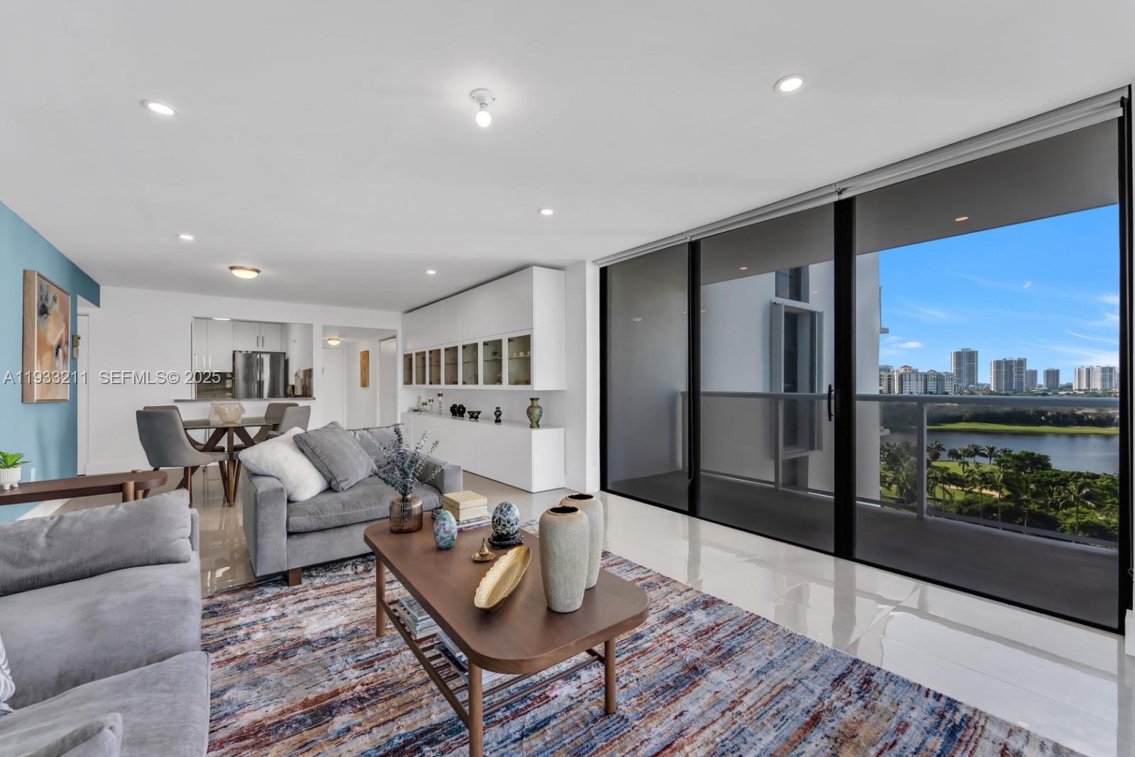 FLAMENCO CONDO TOWER I - Residential