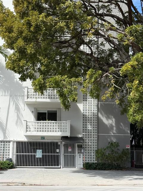 1620 West Ave 403 Miami Beach FL 33139