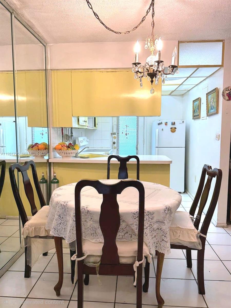 TWIN TOWERS CONDO - Residential