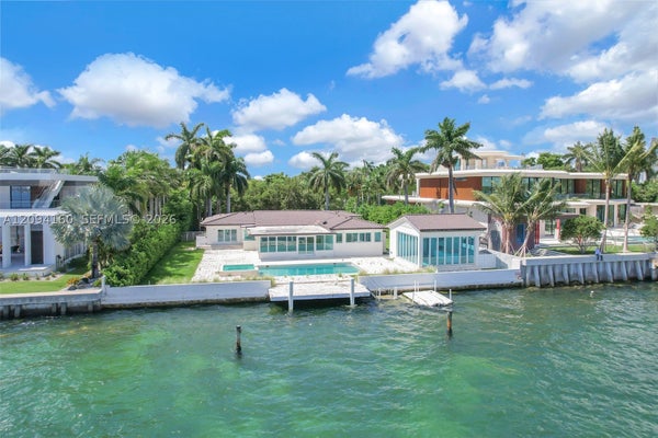 205 N HIBISCUS DR, MIAMI BEACH, FL 33139 - Image 6d48e03fdcdc78244e40be2a812e5d49/3287186828