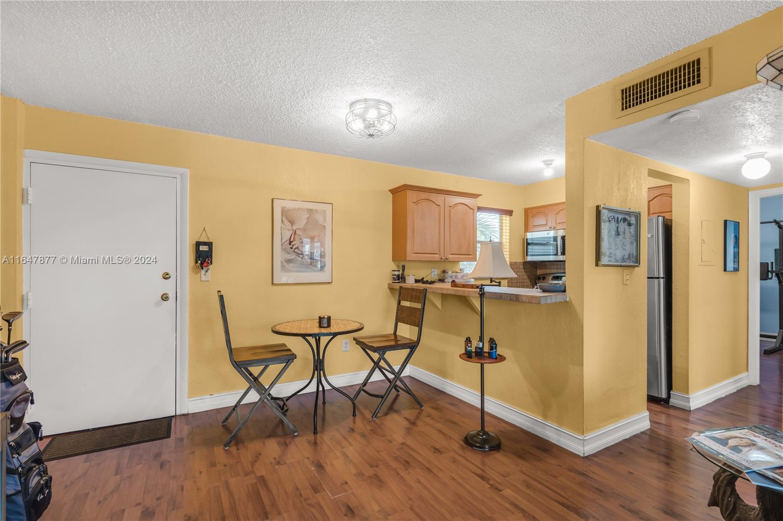 VILLA NAVARRA CONDO - Residential