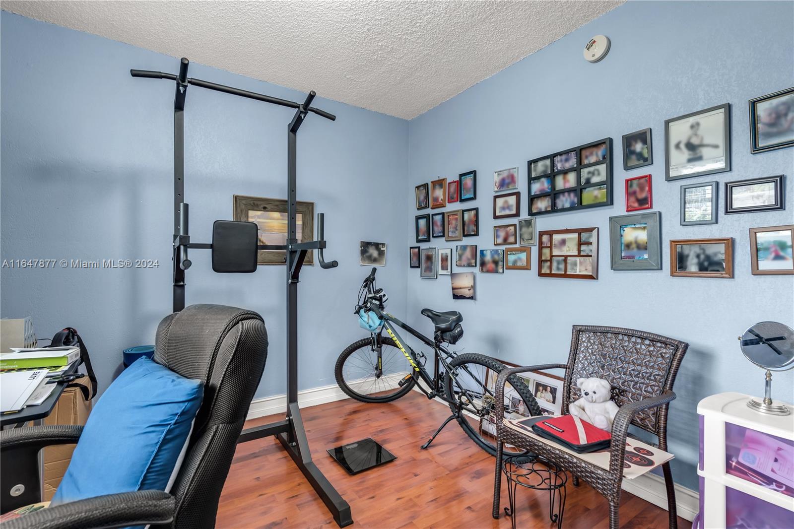 VILLA NAVARRA CONDO - Residential