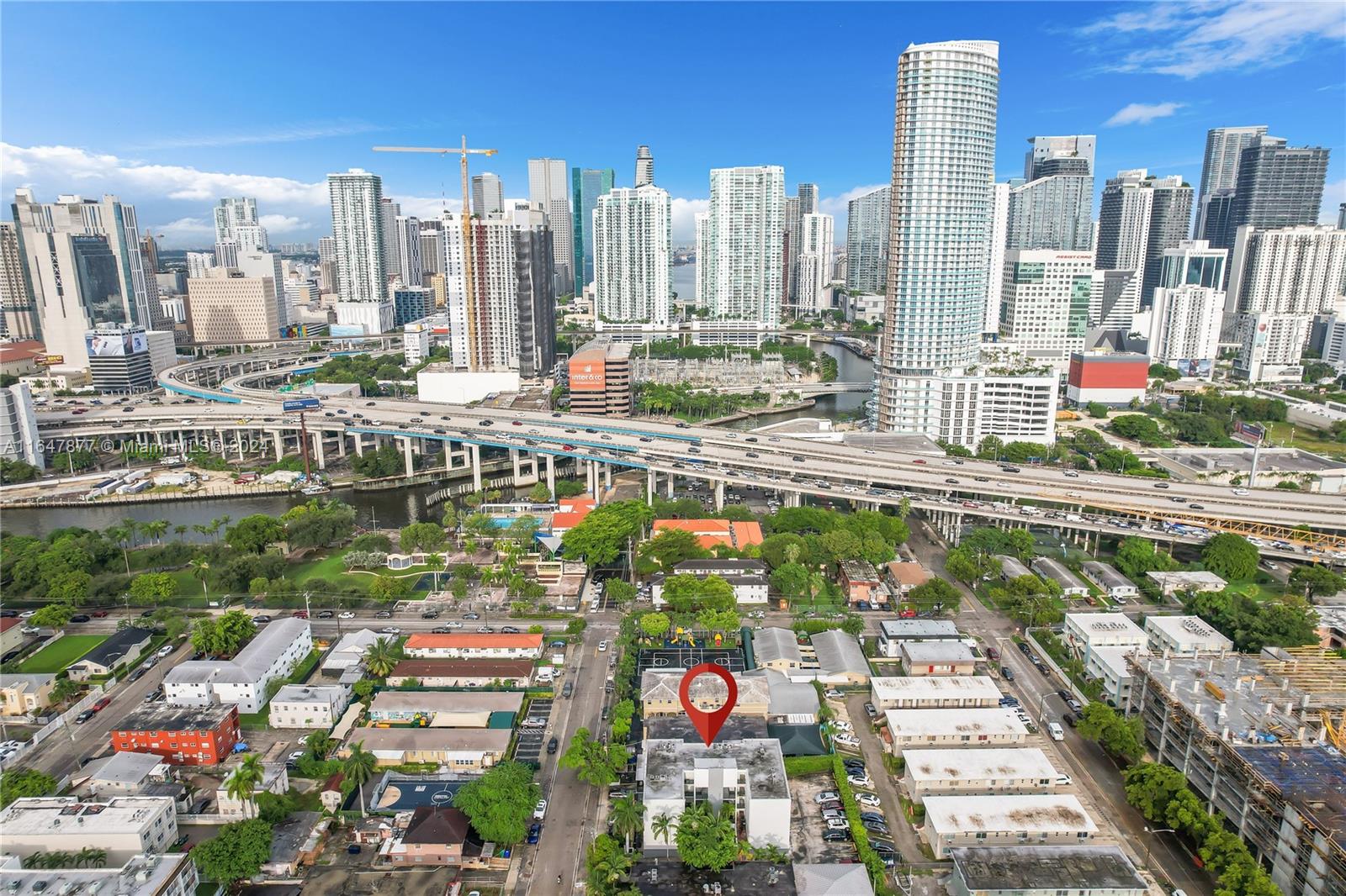 VILLA NAVARRA CONDO - Residential