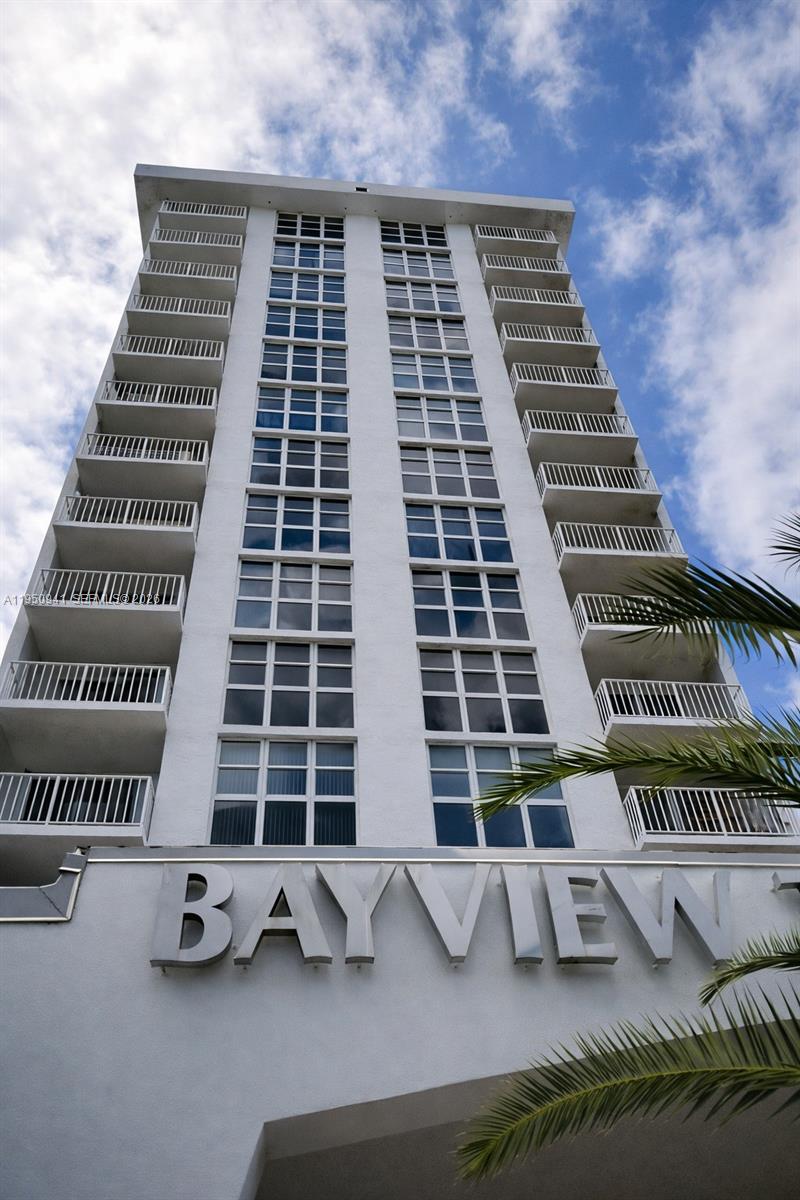 BAYVIEW TERR CONDO - Residential