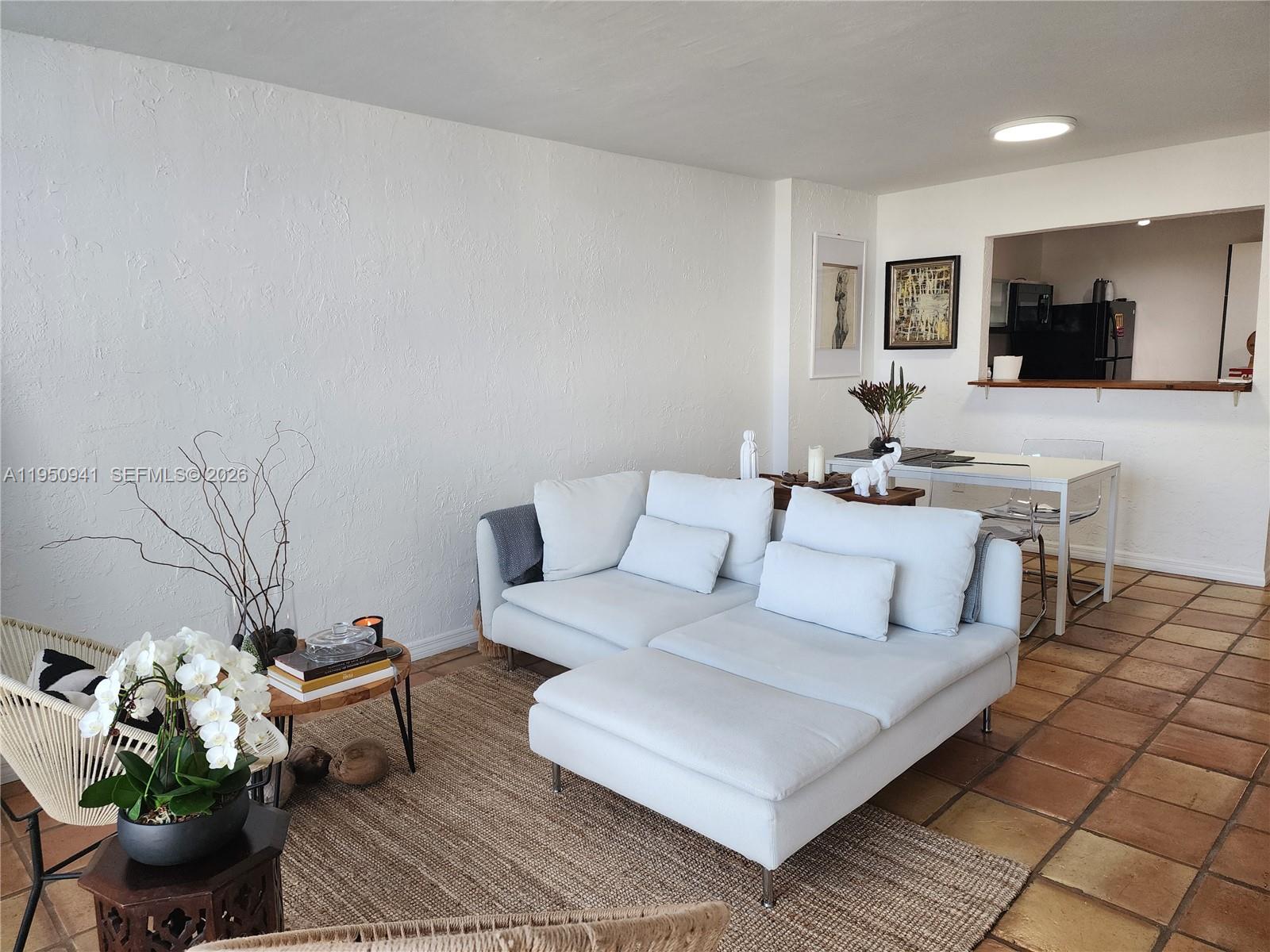 BAYVIEW TERR CONDO - Residential