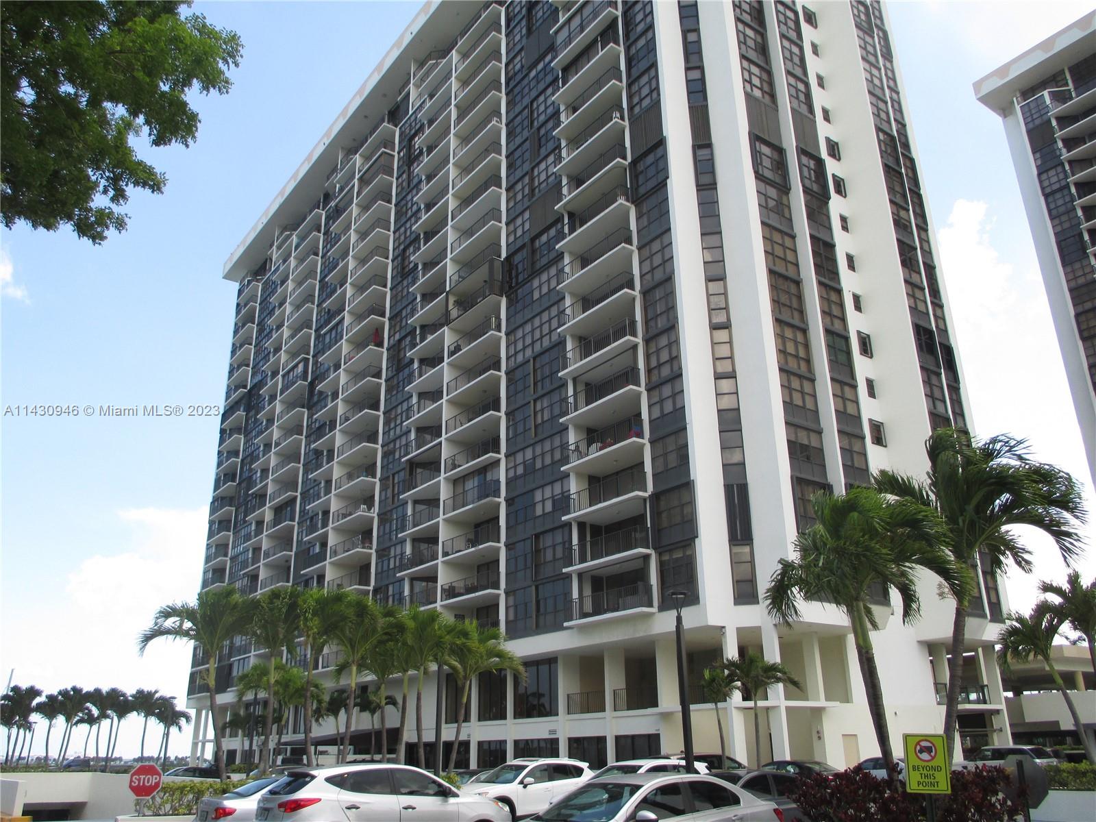 BEAUTIFUL WATER VIEWS FROM THIS 1,064 SF REMODELED 1 BEDROOM 1.5 BATH UNIT. VERY WELL KEPT. UPDATED KITCHEN, WASHER AND DRYER INSIDE UNIT, 1 PARKING SPACE ASSIGNED. GREAT LOCATION. LOTS OF AMENITIES, BRAND NEW POOL, GYM, TENNIS COURT, PLAY AREA AND MORE, EASY TO SHOW CALL LISTING AGENT. ASSOCIATION DOES NOT ALLOW AIRBNB. / ASSOCIATION DOES NOT ALLOW ANY KIND OF PETS.