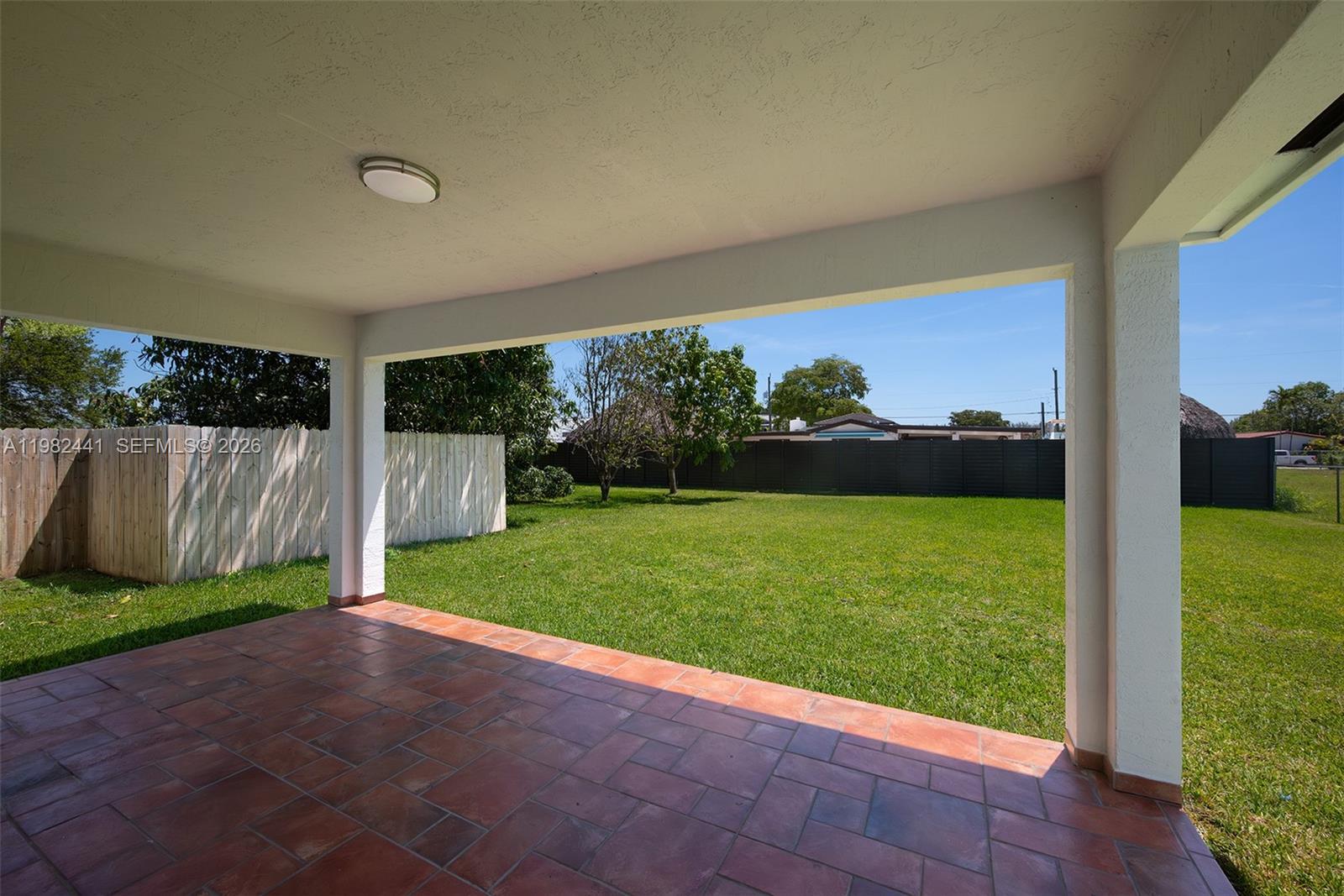 CORAL PINES - Residential