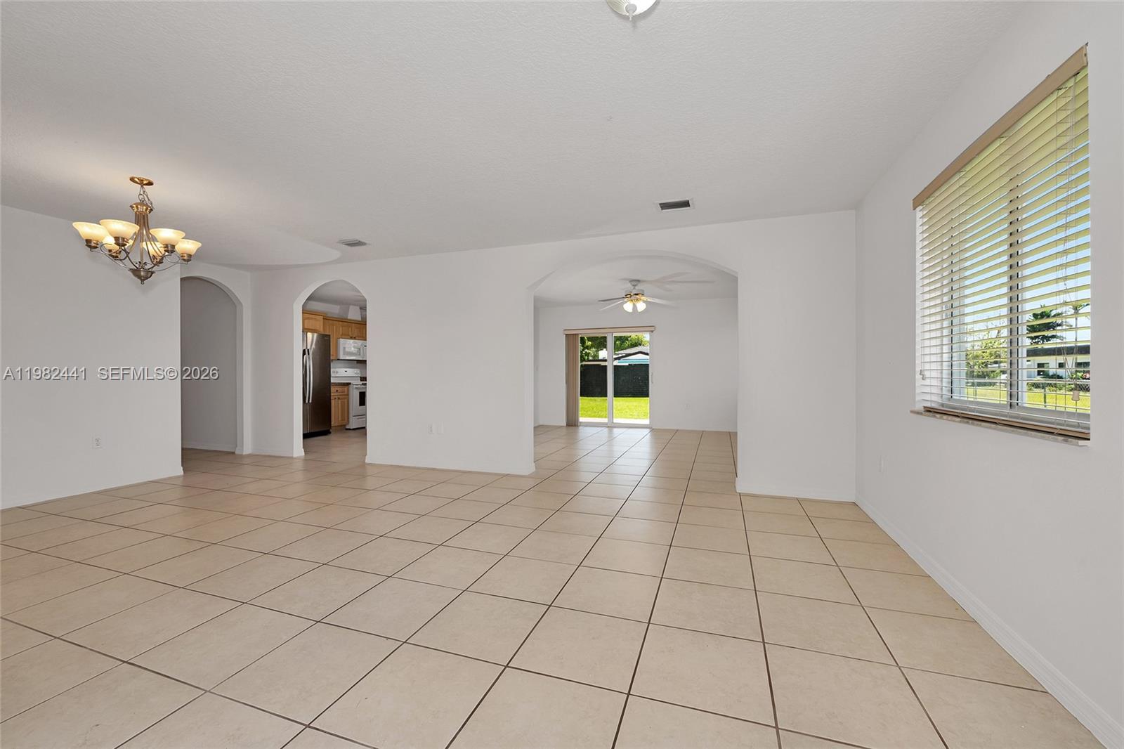 CORAL PINES - Residential