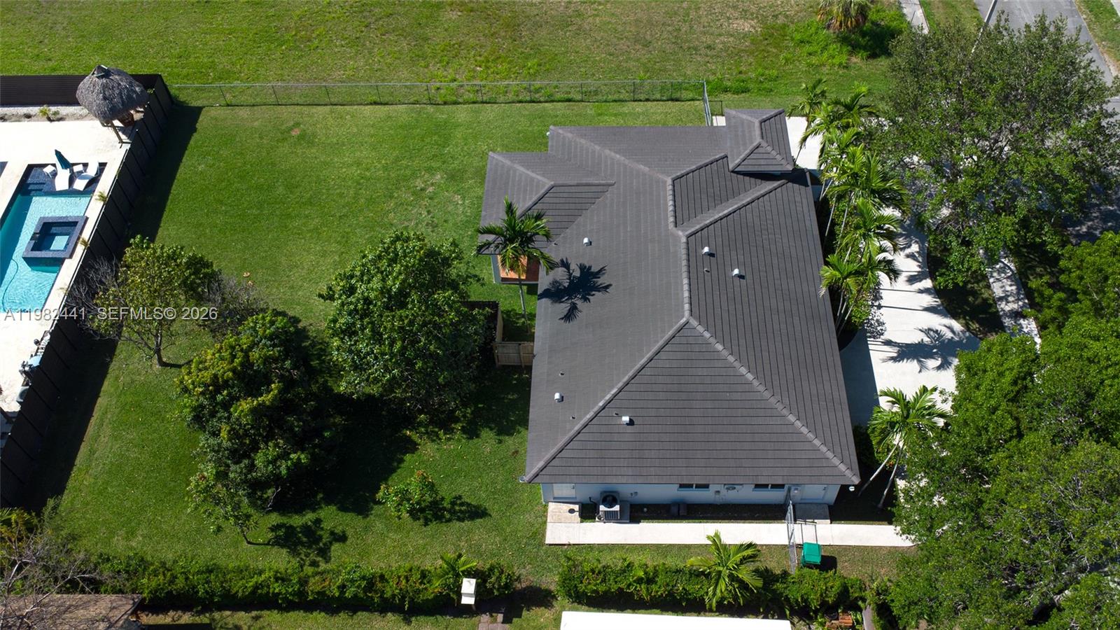 CORAL PINES - Residential