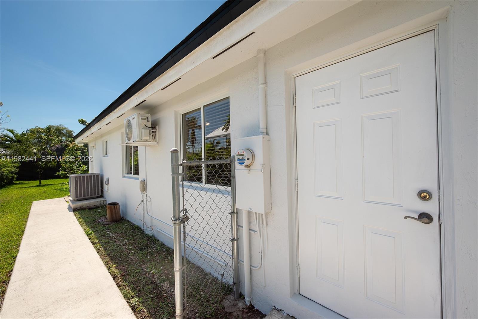 CORAL PINES - Residential