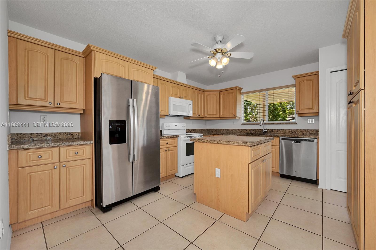 CORAL PINES - Residential