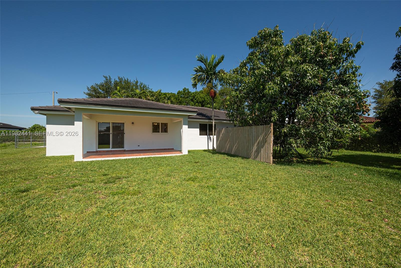 CORAL PINES - Residential