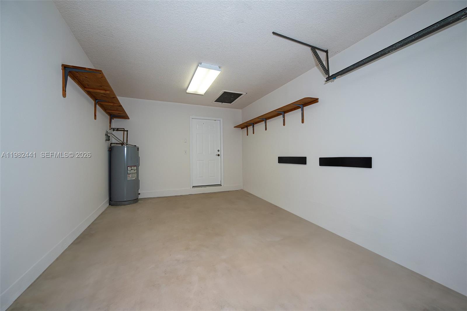 CORAL PINES - Residential