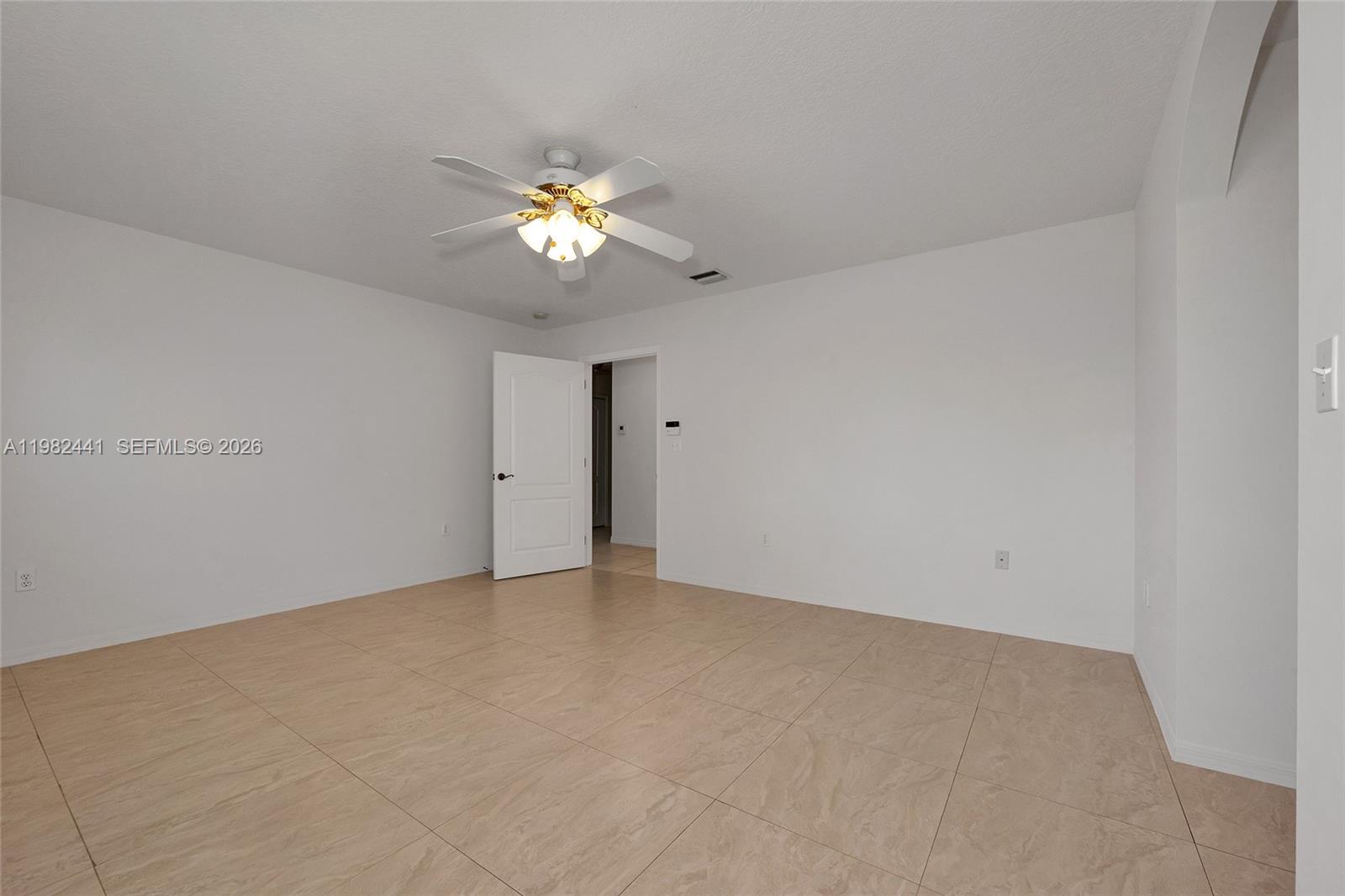 CORAL PINES - Residential