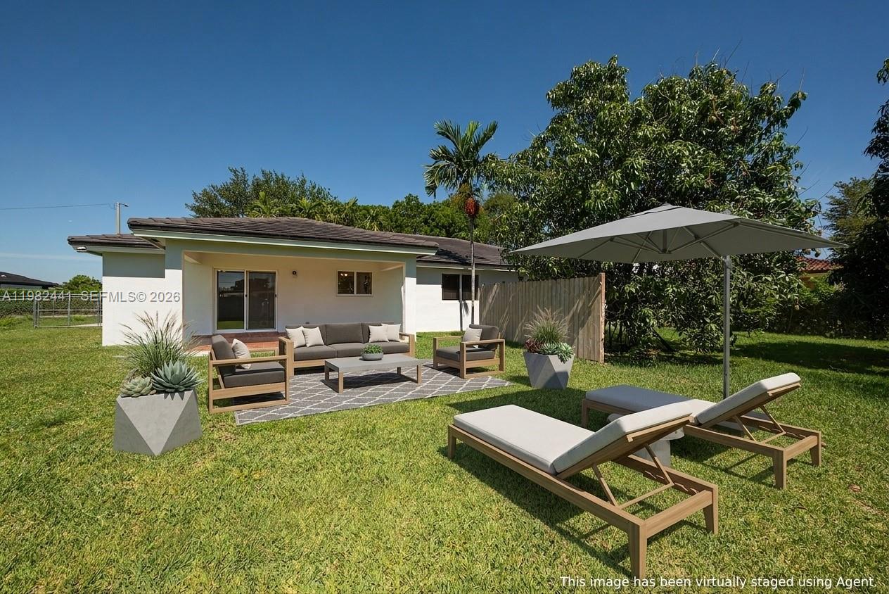 CORAL PINES - Residential