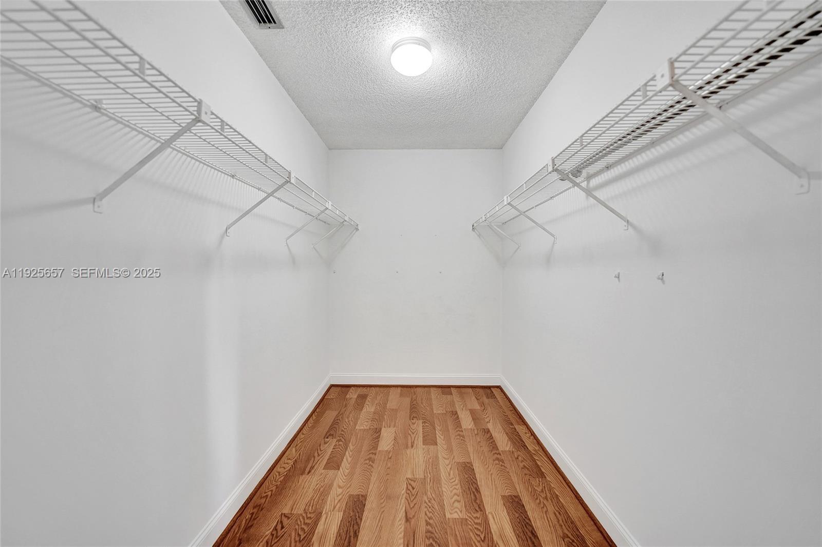 CHATEAU ON THE KNOLL - Residential Lease