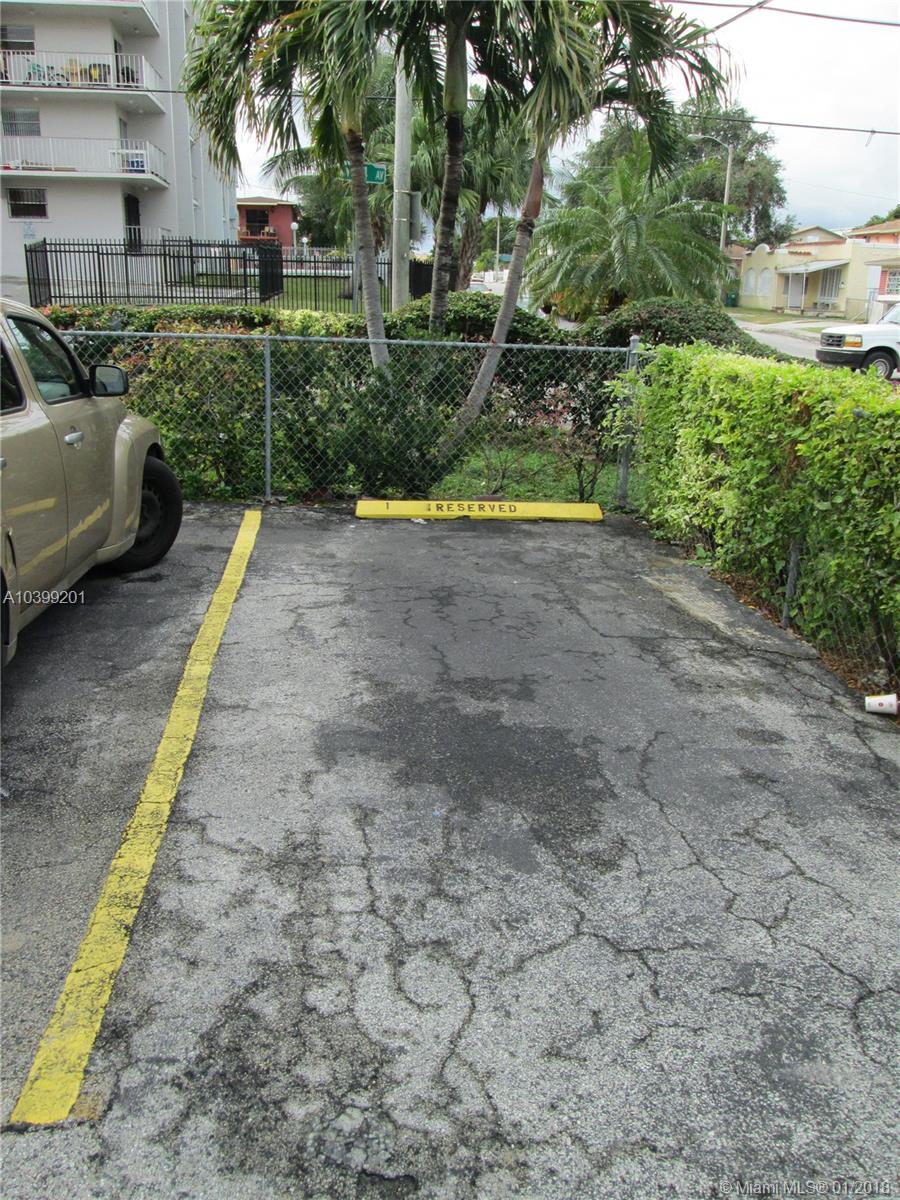 CHABELA CONDO - Residential