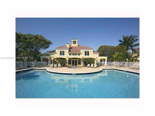 SAILBOAT POINTE CONDO - Residential