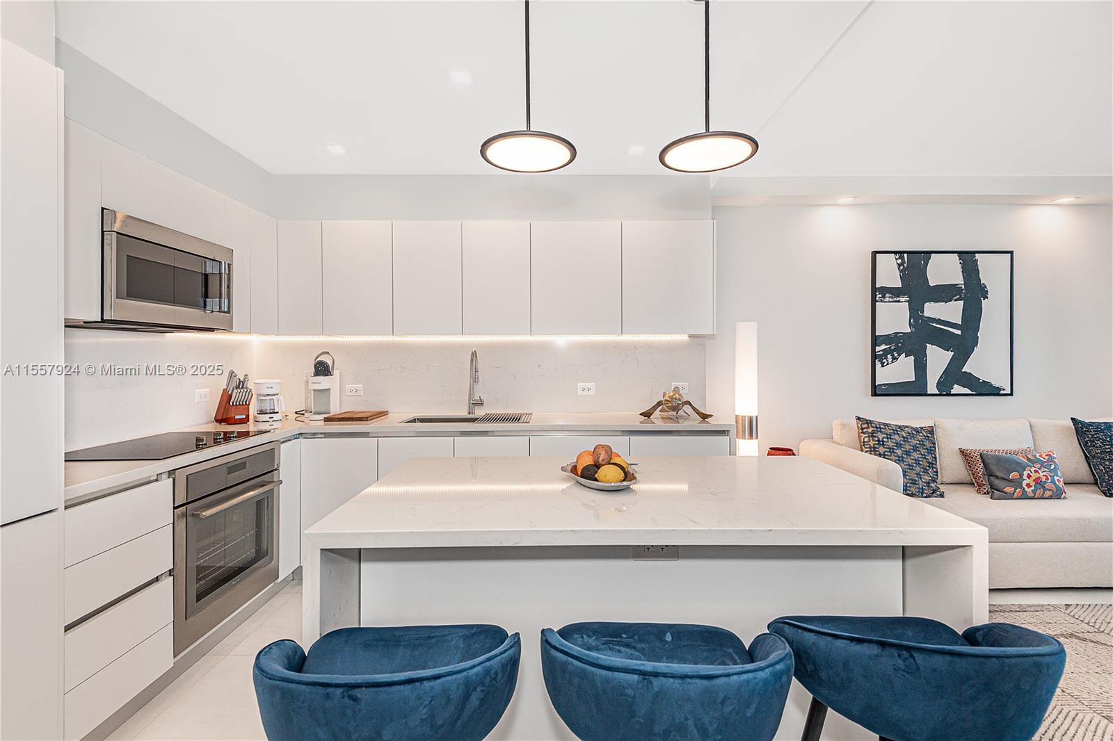 RONEY PALACE CONDO - Residential Lease