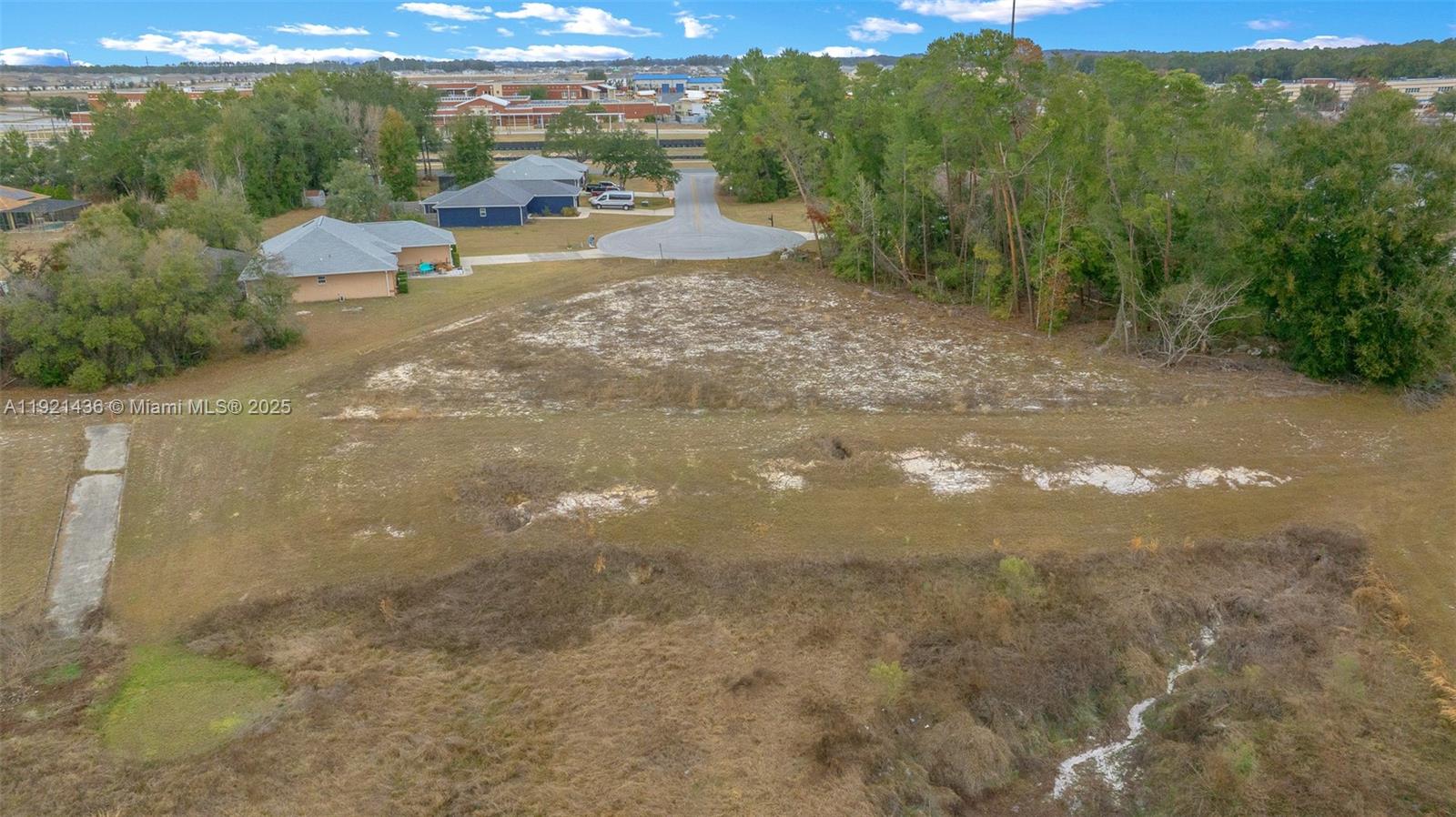 KINGSLAND COUNTRY ESTATE - Land